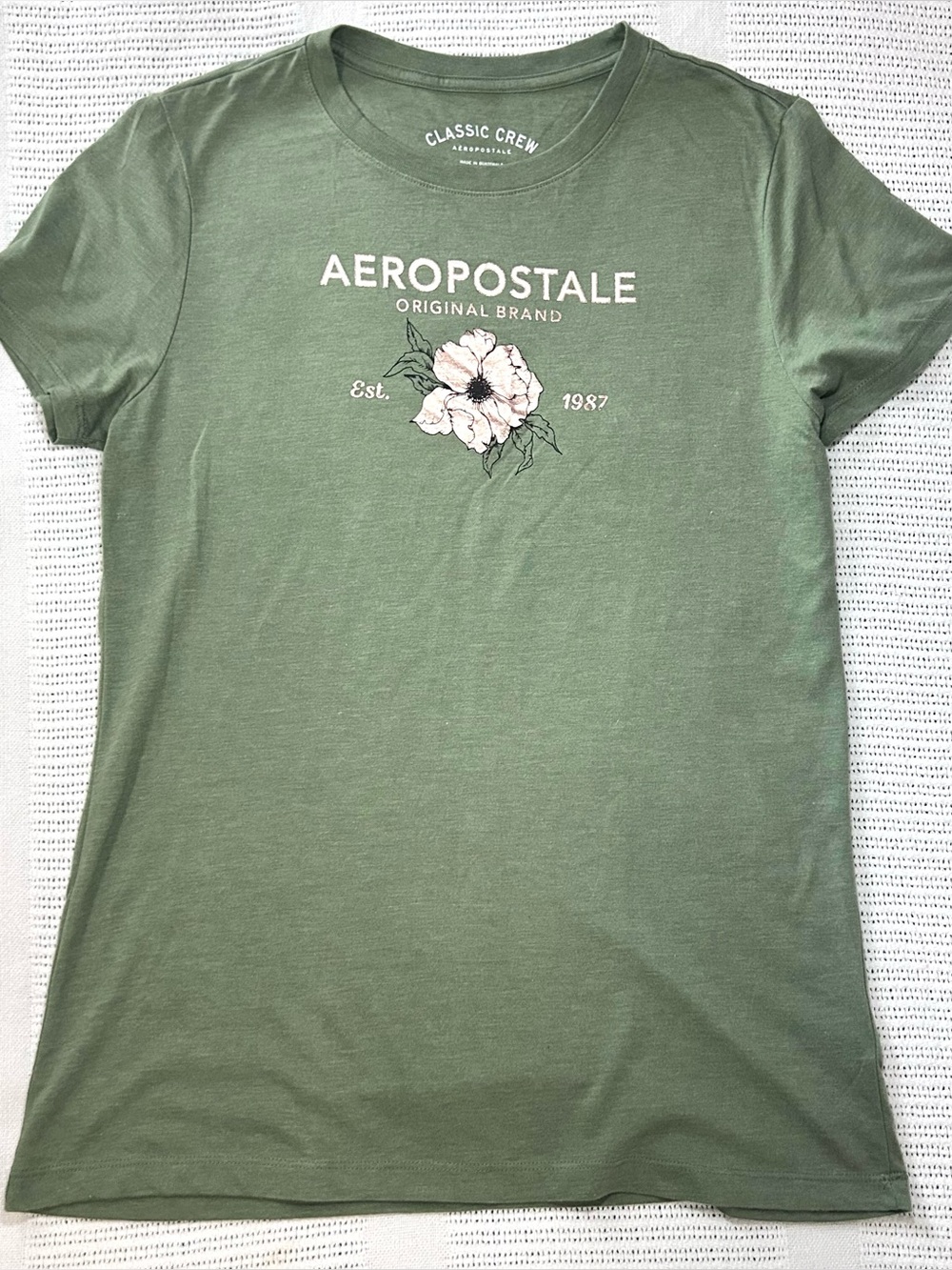 Aeropostale Classic Crew Sage Green Floral Graphic T-Shirt Women’s XL